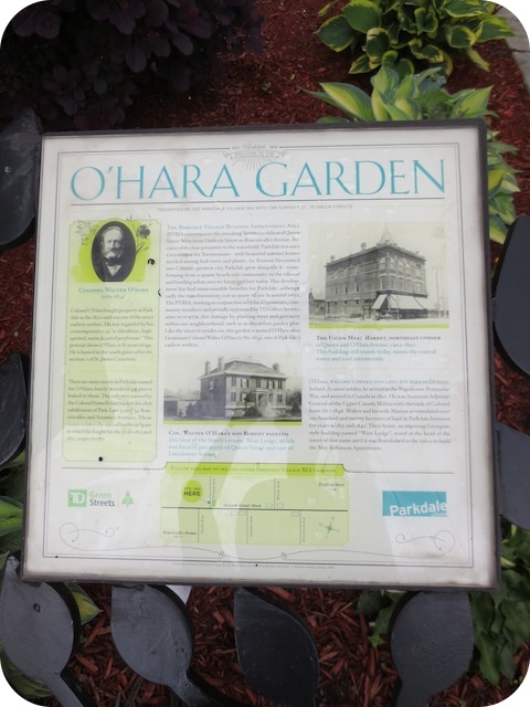 Plaque Photo