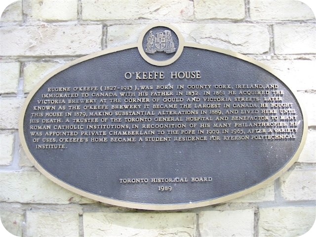 Plaque Photo