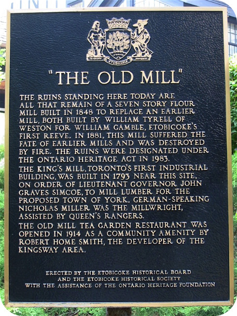 Plaque Photo
