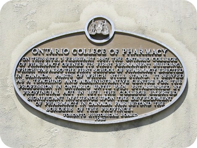 Plaque Photo