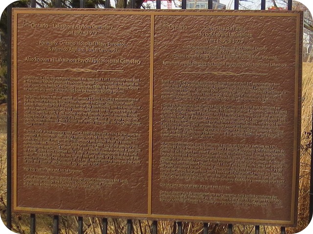 Plaque Photo