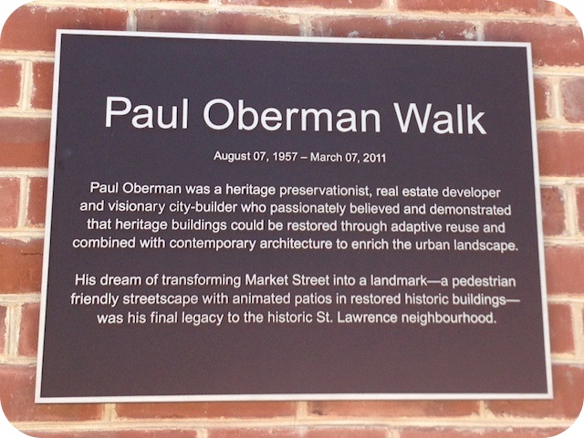 Plaque Photo