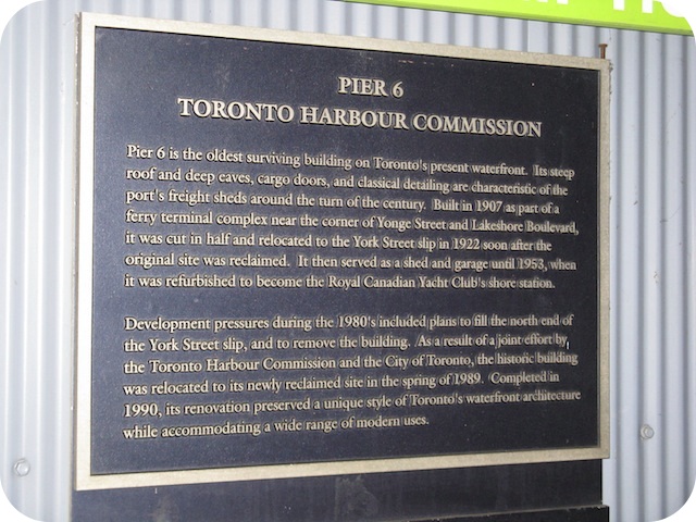 Plaque Photo