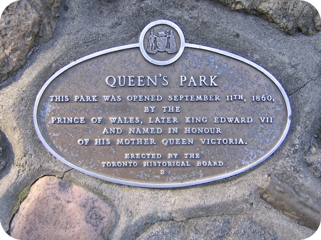 Plaque Photo