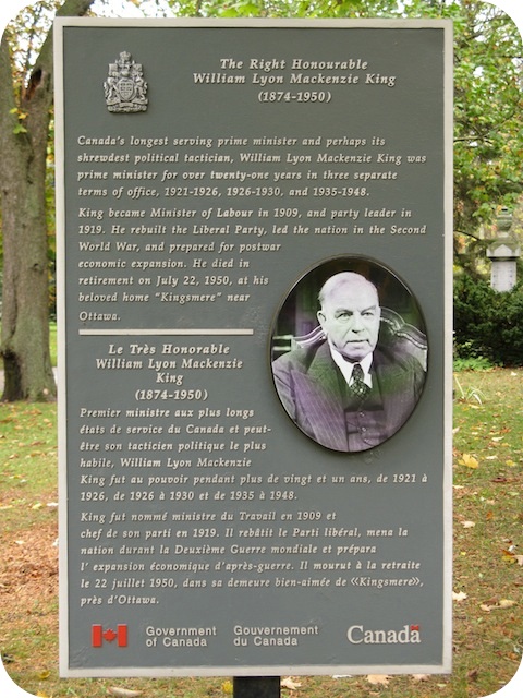 Plaque Photo