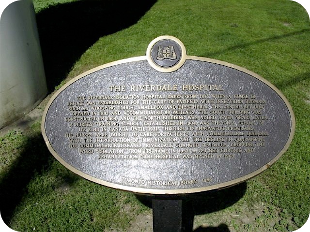 Plaque Photo