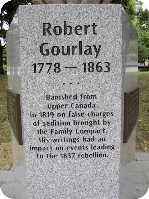 Plaque Photo