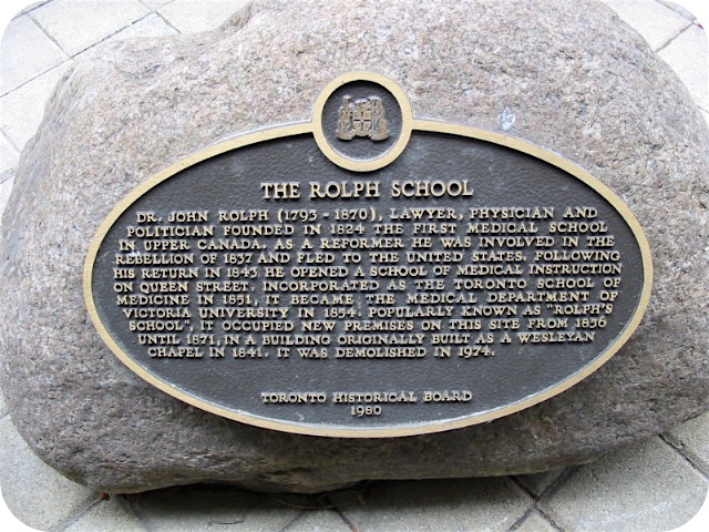 Plaque Photo