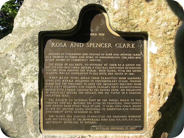 Plaque Photo