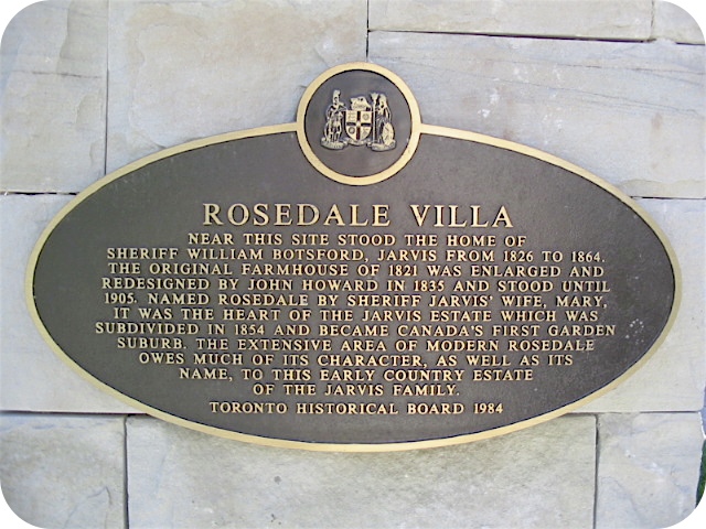 Plaque Photo