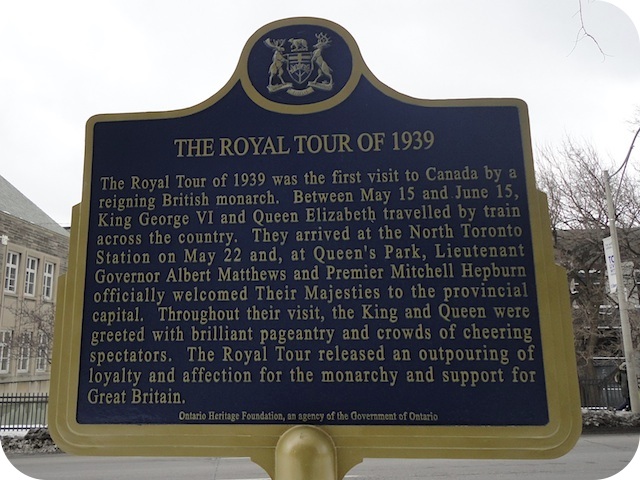 Plaque Photo