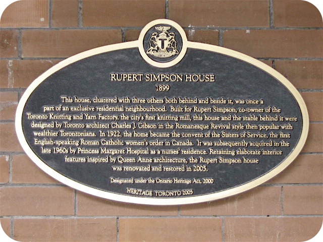 Plaque Photo
