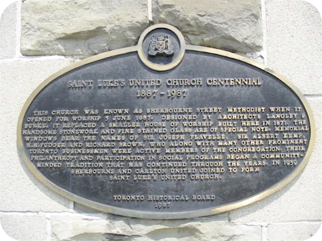 Plaque Photo