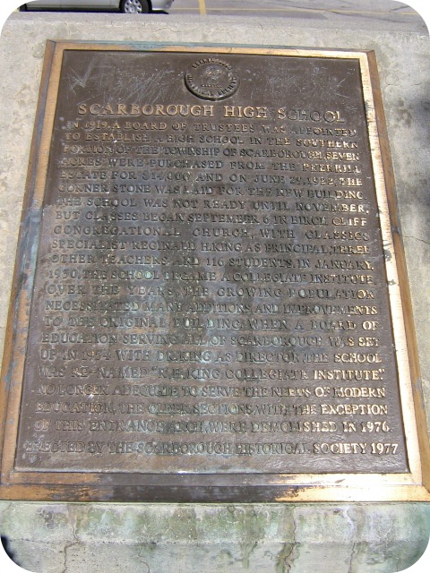 Plaque Photo