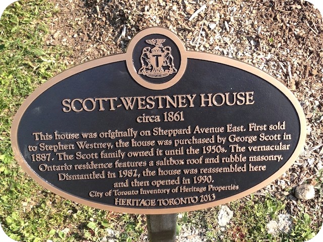 Plaque Photo