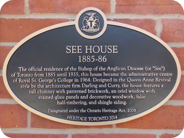 Plaque Photo