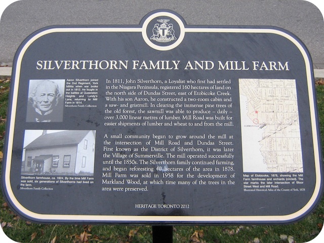 Plaque Photo