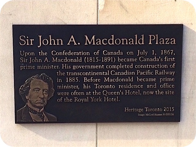 Plaque Photo