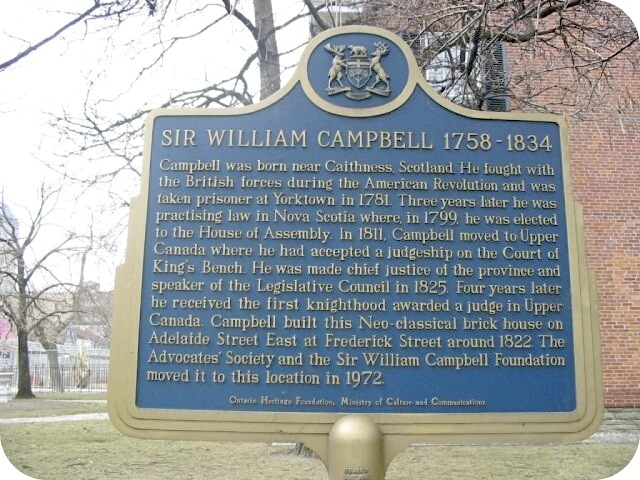 Plaque Photo