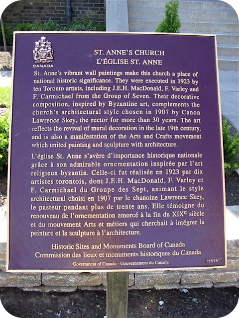 Plaque Photo