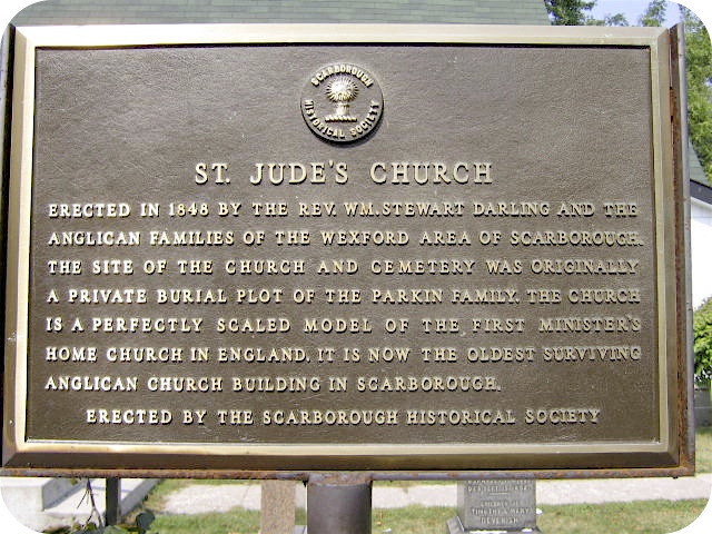 Plaque Photo
