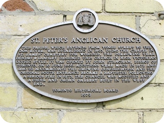 Plaque Photo