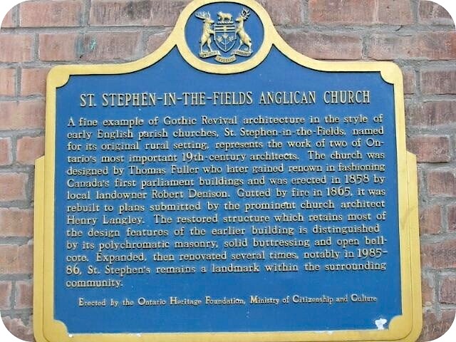 Plaque Photo