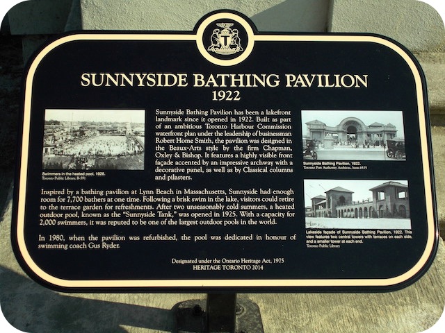 Plaque Photo