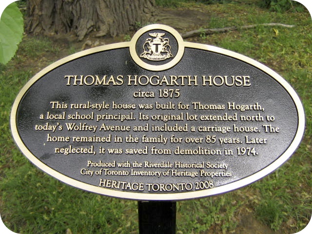 Plaque Photo