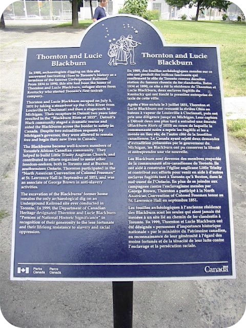 Plaque Photo