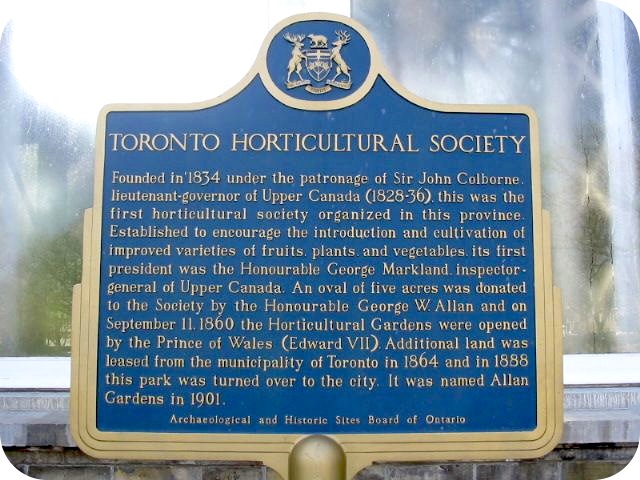 Plaque Photo