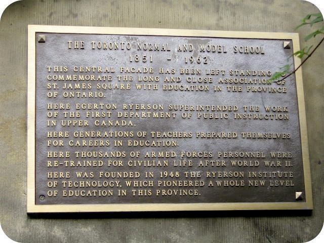Plaque Photo