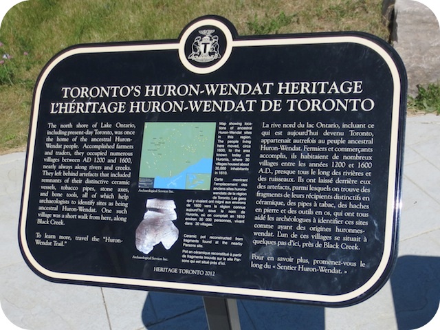 Plaque Photo