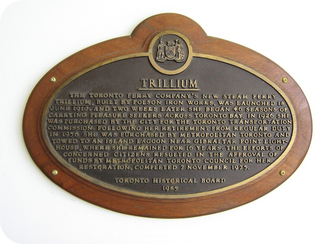 Plaque Photo