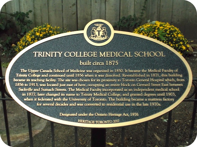 Plaque Photo