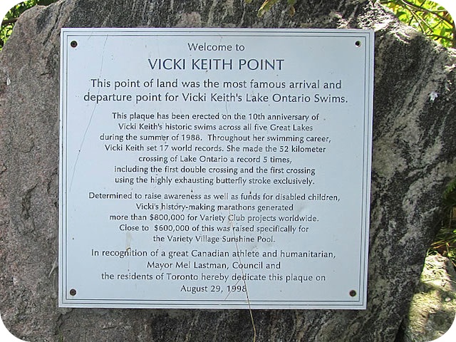 Plaque Photo