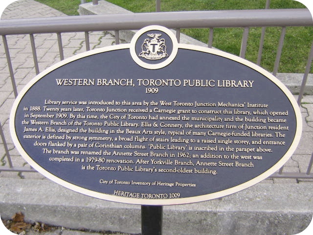 Plaque Photo