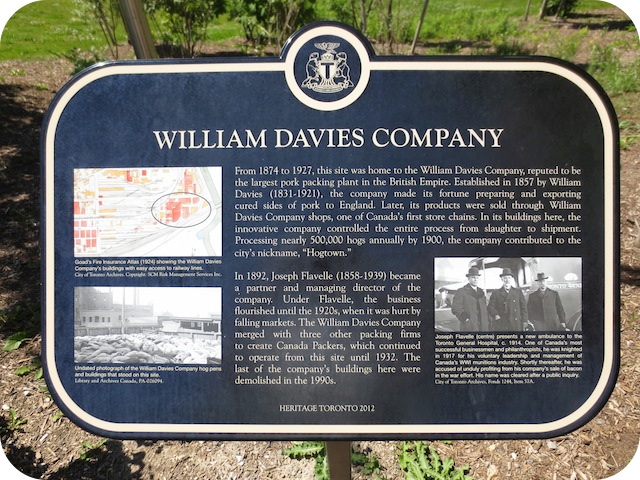 Plaque Photo