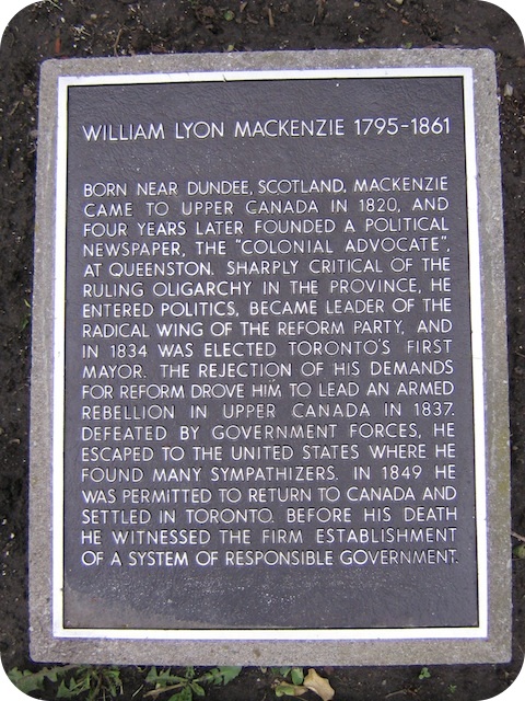 Plaque Photo