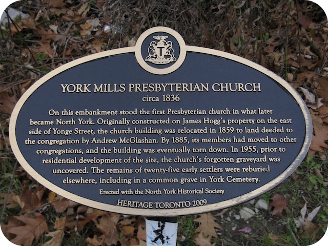 Plaque Photo