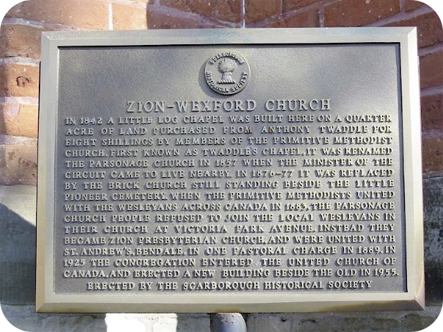 Plaque Photo